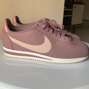 Nike Cortez Sneaker in Smoky Mauve Metallic Bronze